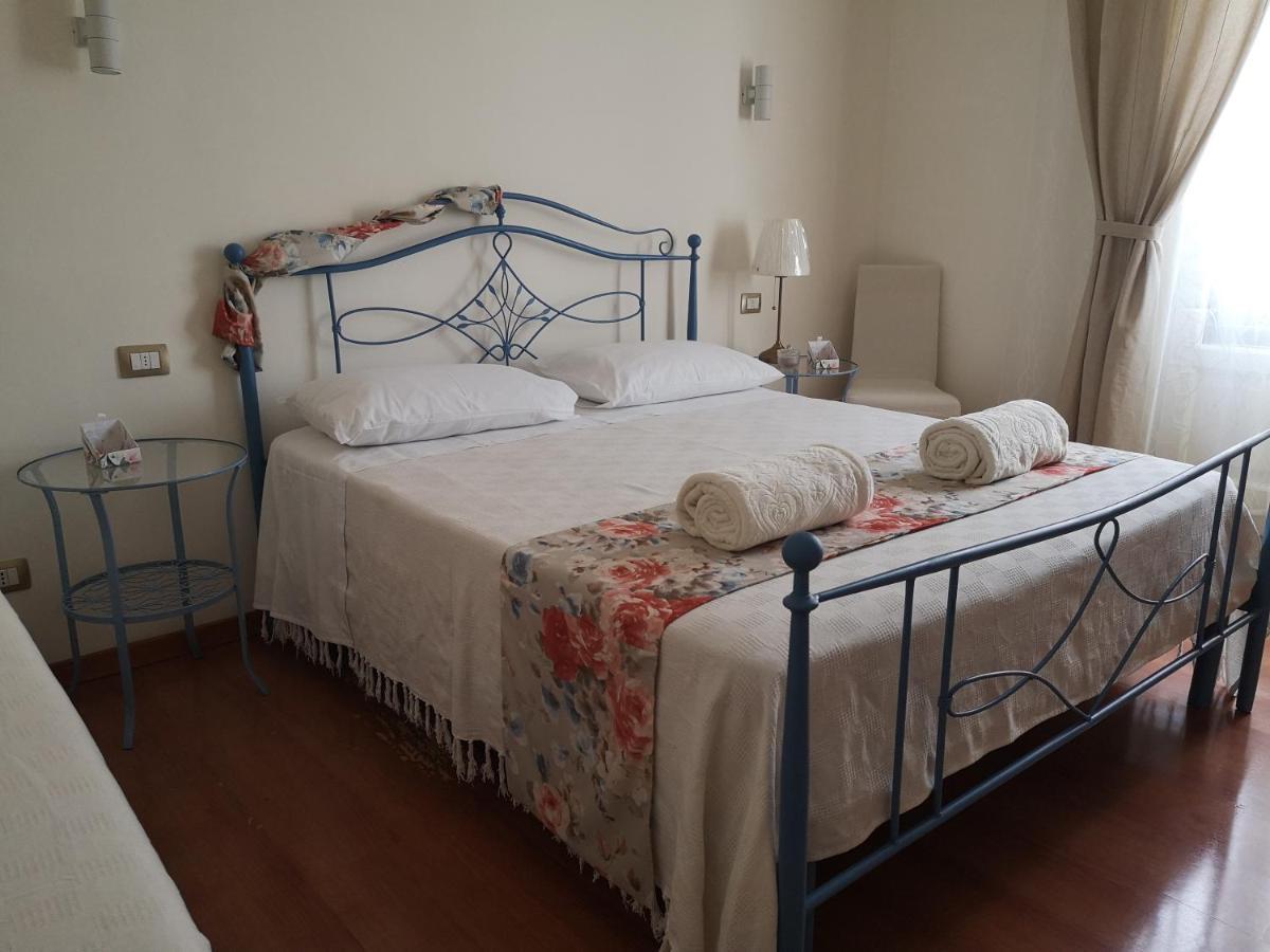מסינה La Camelia B&B מראה חיצוני תמונה