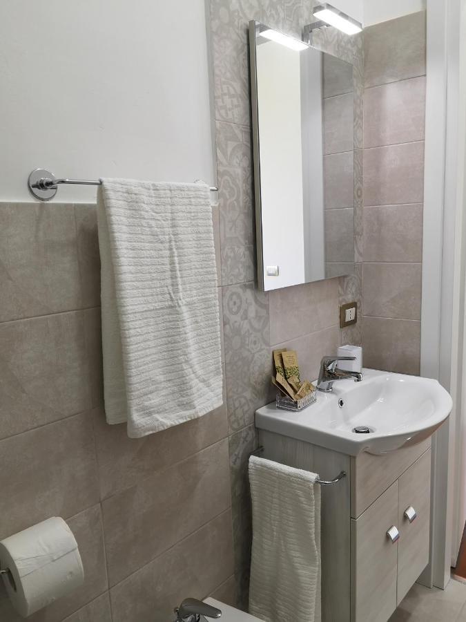 מסינה La Camelia B&B מראה חיצוני תמונה